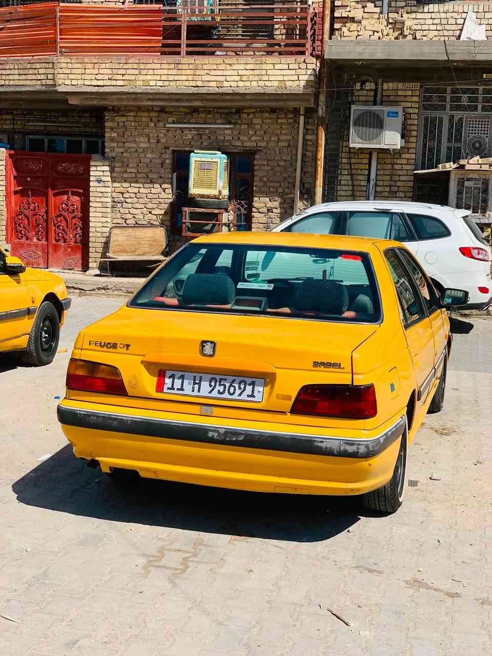 السلام عليكم بيجو بارص موديل ١٥ مكفوله من ضربه وصبغ وتبديل مكينه كير اكسن جددد تبريد ثلج مكاني بغداد مدينه الصدر السعر ٤٢ بيها مجال رقمي***********
