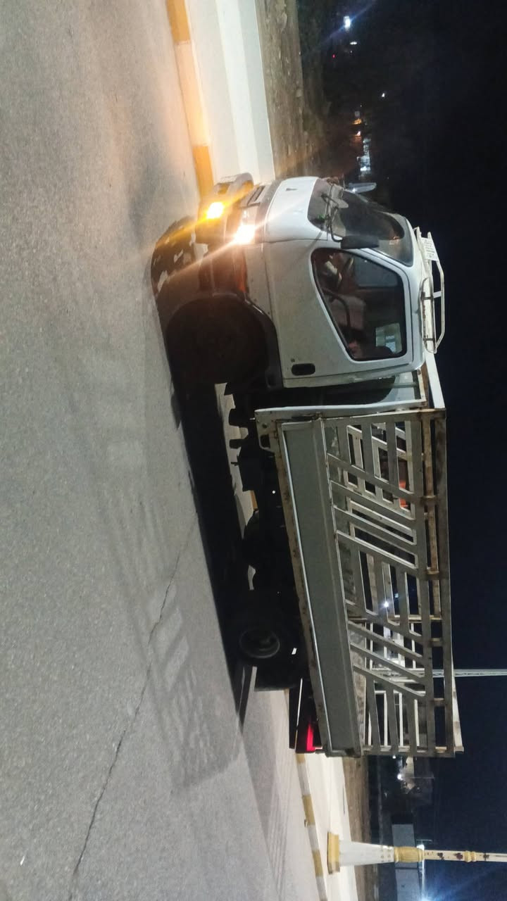 اعيد النشر بسبب الوعود الكاذبه
تنويه دينه تيوتا اصل 
قماره كنتر مستيبوشي وبدي كنتر مستيبوشي 
جيات فيت وعدل
طول البدي 4/500
مكينته بيه ضعف 
سنويته منته 2023
***********مكان الناصريه 
قضاء الغراف
