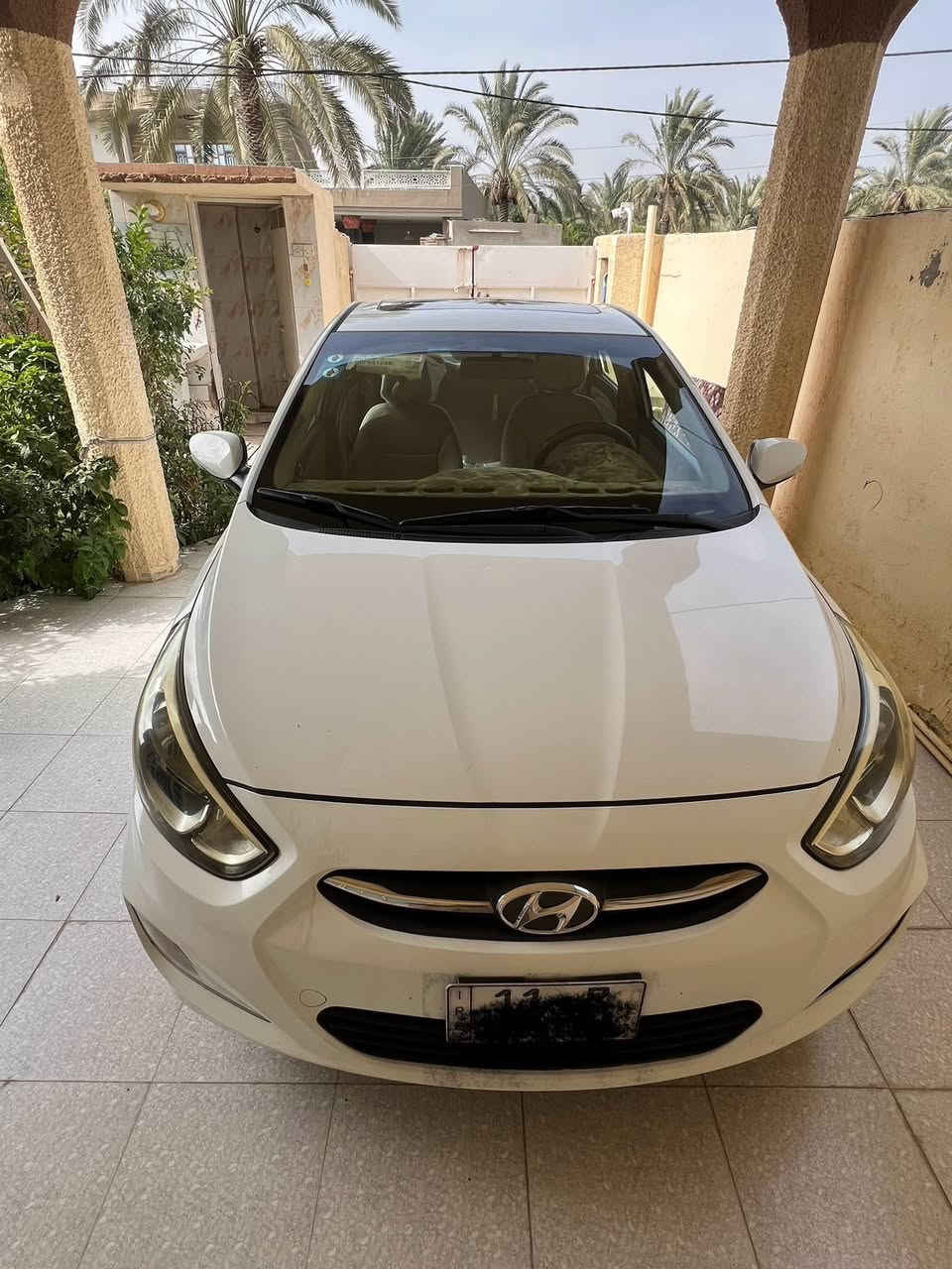 السلام عليكم 
اكسنت 2016 خليجي 
مكفوله من الصبغ والتبديل عدا رصعه في الباب الخلفي عكس جهه السايق موضحه في الصور 
سنويه جديده وهزه جديده وباسمي 
رقم بغداد الجديد الدولي 
السعر 118 ورقه 

مكاني بغداد المدائن 

رقمي ***********
