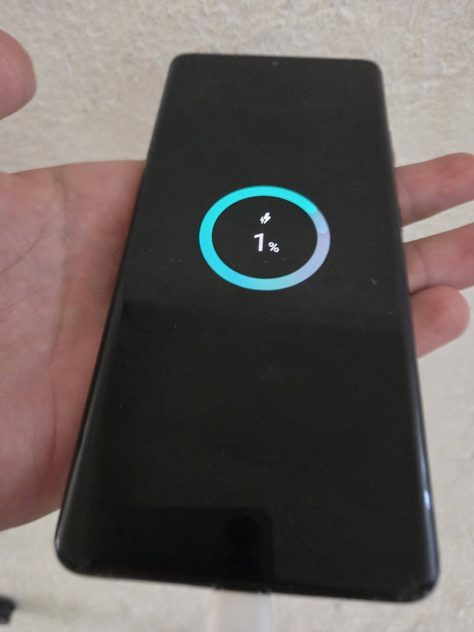 اس 21 الترا امريكي 
السعر 275 
اكرم 256 
رام 12 
جهاز بنقطه بالشاشه 
امام سبب اي ضرر


**إذا كنت صاحب هذا الإعلان وتريد حذفه لأي سبب، رجاءا أرسل رسالة إلى الدعم الفني**