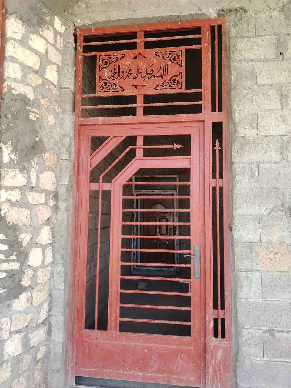 للبيع باب كليدور او مطبخ 

كليدور العرض 170 
الارتفاع 320
يسار
باب مطبخ العرض 140
الارتفاع 320 
يسار 

افصال جديد صاحب باب يريد يبيعه 450  

للعلم نكدر نغير بل الارتفاع ولعرض


**إذا كنت صاحب هذا الإعلان وتريد حذفه لأي سبب، رجاءا أرسل رسالة إلى الدعم الفني**