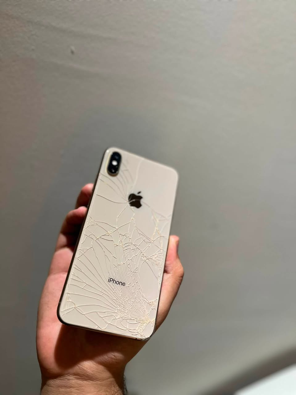 ايفون XS MAX 🍯

ذاكره 256 
بطاريه 74 بلاديه 
فقط فيس إيدي واكف 
كلا شغال 
سعر 160 وبي مجال بسيط لل شراي شكو واحد يكسر بي حبيبي اقره شكاتب يعني ما أبيع إذا تكسر بي 
مكاني بغداد 
***********
