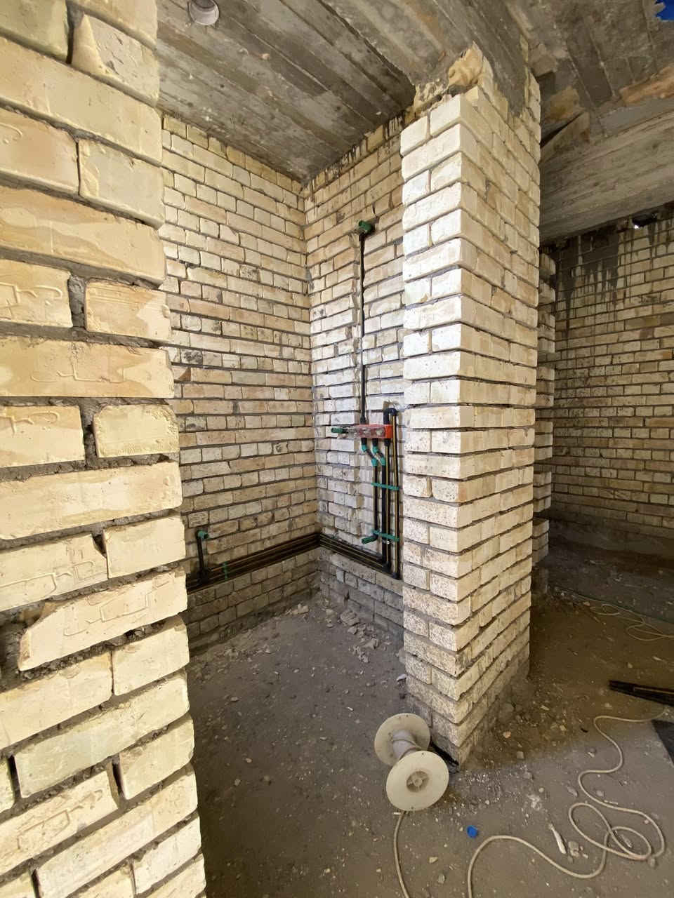 تفضل حبيبي اذا بغداد بلخدمه
***********
____________________

شغلي 
صحيات +كهرباء
