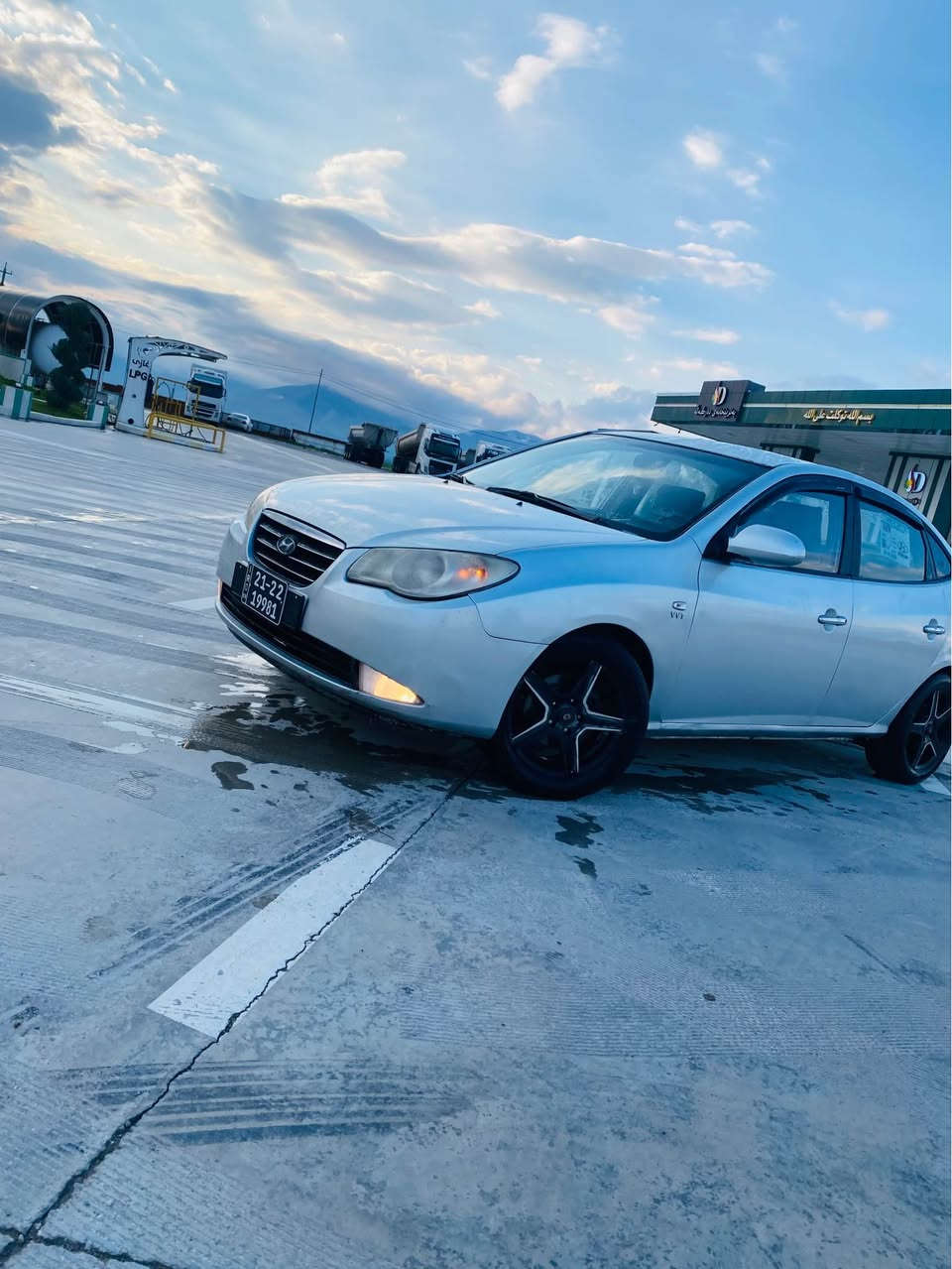 هۆندا ئەڤانتی ٢٠٠٨
كامل مەسروفكراوە
نمونە
فول مواسەفات بەس سڵاید نیە
مەكینە گچكەی دكشن بەرز
یەك دڵۆپە خایسی نییە
دەحم و لێداو بەشەرت
دكشنی بیلادی
٤ گێچ
ئاوێنە شەفت و كارەبای 
تەبرید لەمس
ڤۆلیۆم
پشت حاسە
كوشن جڵد و هیتەر
شاشە ئایپاد
بلوتوس
برێك بەستراوە 
ناوی گاحی دژە ئاو كراوە
شوێن بڕاوەكەی وەك شەریكە چاك كراوەتەوە
٤ تایەو ویلی سفری لەسەرە
ڕۆن و فلتەری تازە گۆڕاوە
هەموو گیانی بەشەرت
*********** بشدار, السليمانية
