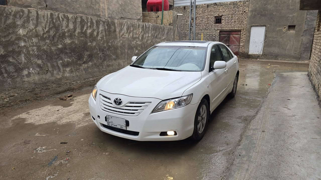 السلام عليكم
كامري للبيع خليجي أعلى فئه
GLX
 موديل 2008 فول مواصفات
تبريد قطعتين 
كروس سرعه
فتحه سقف 
برده خلفيه
كير حاويه جديد 
مكينه حاويه جديد
تايرات جديده  
رقم بابل باسمي 
***********
بيها قطعتين صبغ
لاتبخر ولا تنقص
السعر 86
