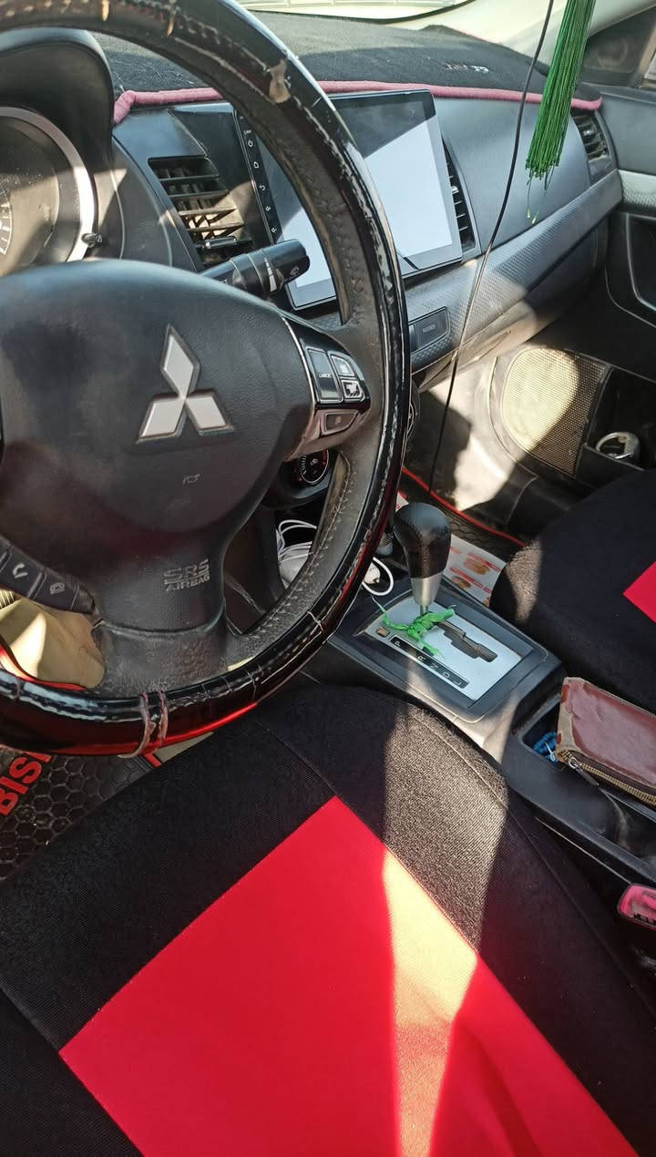 سلام عليكم
لانسر قرش تكسي13 أمريكي محرك 2000بسمي جاهزه مصفره 
تخم تاير باتري حداديه تحكمات شاشه 
كشنات جدد مكانه الحله قرب العلويه شريفه 
بيع مستعجل 78 بيه مجال بسيط 
***********
