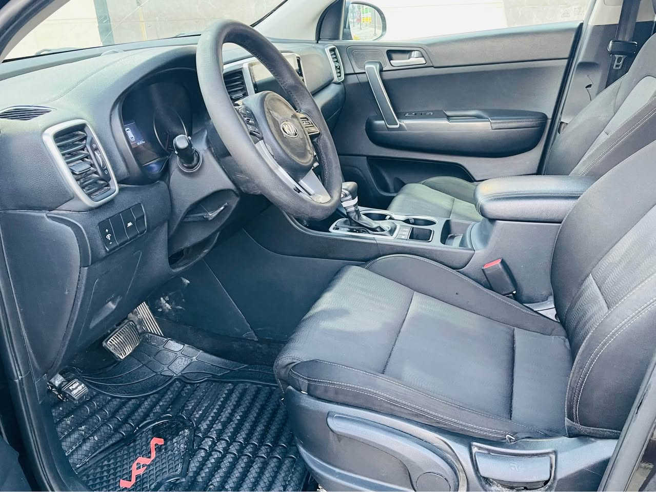 سلام عليكم للبيع كيا سبورتج يالله 
موديل 2020 لوون اسود 
ضرر جاملغ وحافه البنيد 
رقم اربيل باسمي نص فول 
شاشه 
حساس 
فور ويل 
مود  درايف 
تحكم جهتين 
كير محرك مكفول 
العنوان بغداد البلديات 
السعر( 148) وبي مجال ‭*********** Colombo, Sri Lanka
