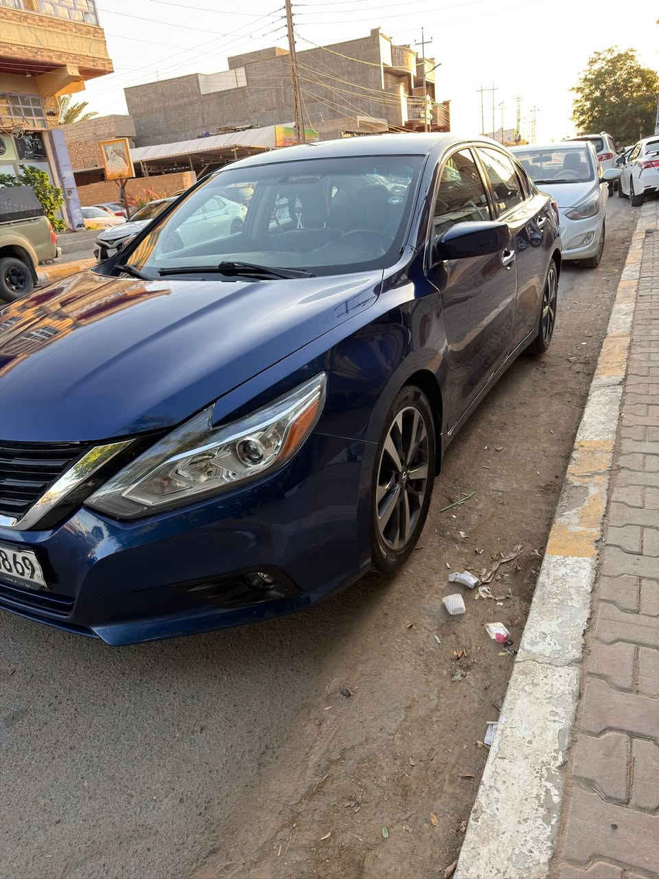 السلام عليكم
نيسان ليتما ٢٠١٧ SV 
ماشيه. ١٢٢ الف
حادث امريكا بنيد
وبيه صبغ بالعراق اثر شخوط باب وجاملغ خلفي 
الدواخل كله مكفوله 
كير مكينه شرط الفحص 
سياره خير من الله 
رقم اربيل تحويل او وكاله 
السياره جاهزه بدون نقص

مكان السيارة بغداد 
سعر١٠٨ وبيه مجال بسيط
***********
***********
