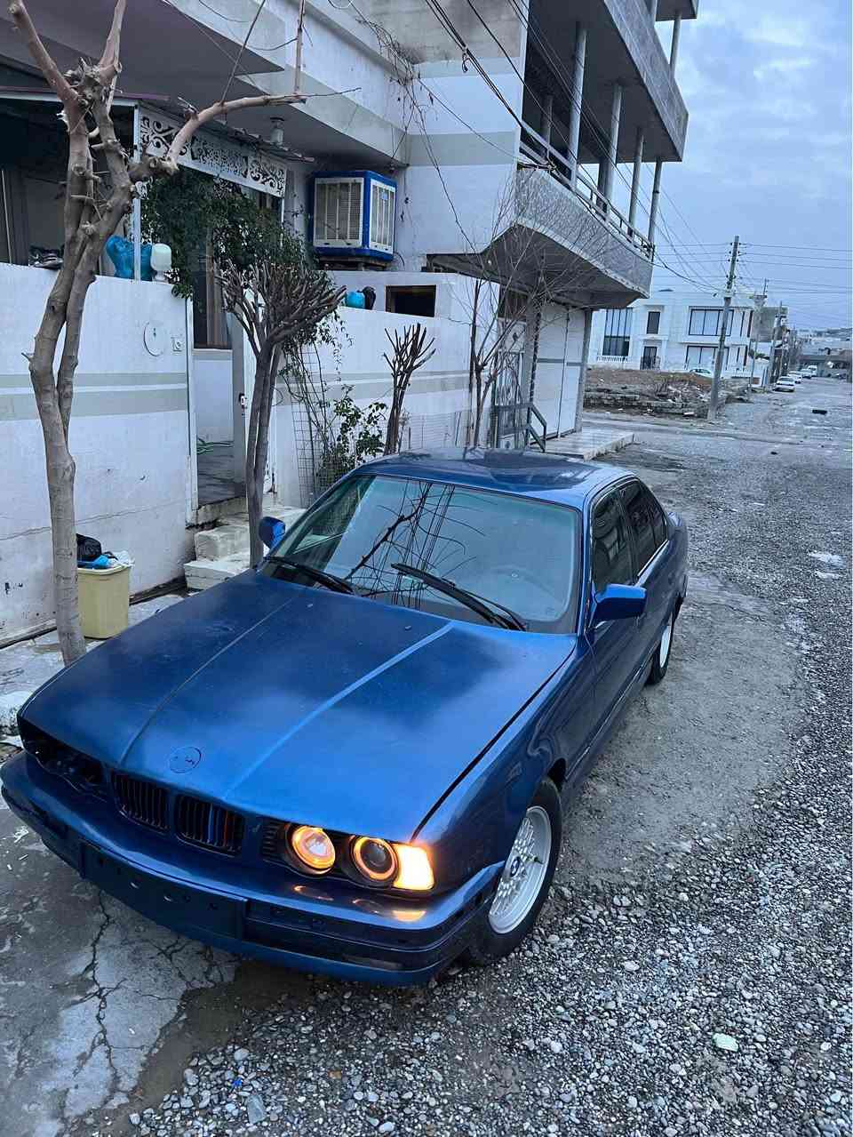 BMW 520 گێر حادی چام کارابا ویل حەسیر لایت ئەلقە مۆدێل ٩٠ 
ناو جلد زۆر خاوێنە مالی دۆستە تازە کورەیە  یەک توز جەمپی سەکنی هەیە بە حەیب ناراوە باقی موشتەرنی سەرم مەهێشێنە بشدار, السليمانية


**إذا كنت صاحب هذا الإعلان وتريد حذفه لأي سبب، رجاءا أرسل رسالة إلى الدعم الفني**