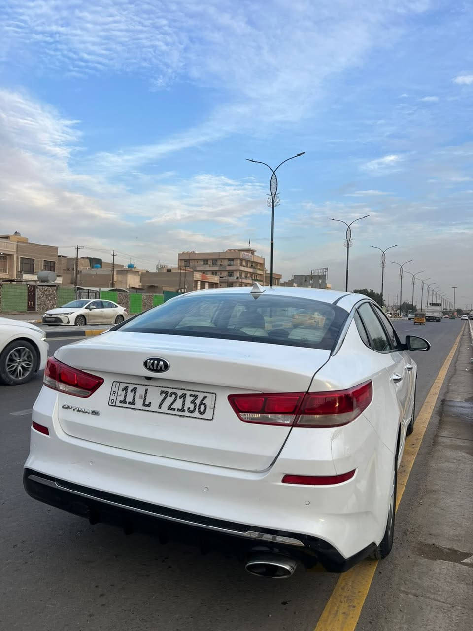 السلام عليكم اوبتما 2019 فول عده البنوراما رقم بغداد انكليزي السعر ( 127$ ) مكانها بغداد ***********
وارد امريكي حادث جاملت خلفي وبابين جهه اليمين الباقي مكفول 
محرك 2400 مكفول مواصفات شاشه جبيره وكامره خلفيه 
داخل جلد ابيض حساسات امامي وخلفي رادارت جانبيه 
سياره جاهزه مابيها نقص تخم تاير جديد صدر جديد تبريد ثلج
