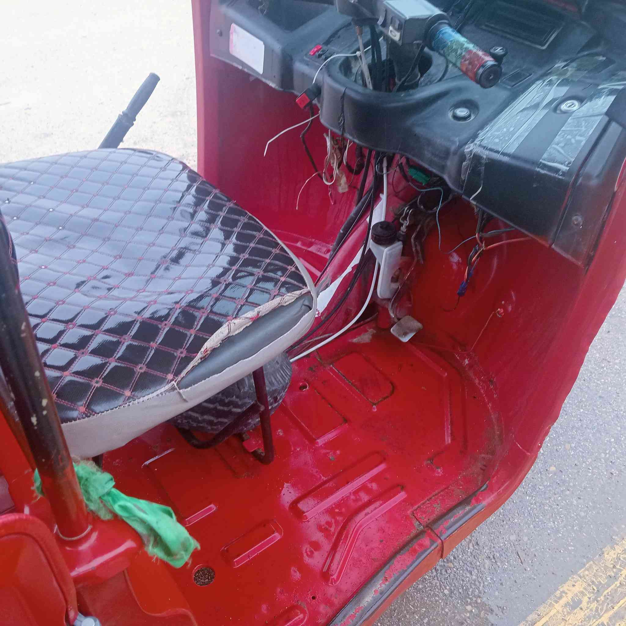 لبيع تكتك تي في اس موديل 2018اوراق كامله السعر 4200 وبيها مجال حك الجيه 
مكاني واسط قضاء الحي  رقمي *********** بي هم واتساب
