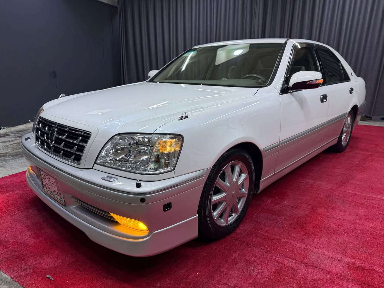 سلام عليكم 
للبيع ملكة كراون (((ادوات ))دخول جديد

مواصفات

رادار بلاد 
٤دكم 
اريل امامي خلفي 
كرستال اصل 
شاصي٧٥
بردة خليفة
شاشه  
استيرن كهرباء 
تحكم استيرن 
كشنات ٤كهرباء  
ثلاجه خلفيه 
امرايات اوتو
كامره خلفيه+جوانب 
جامات اوتو 
محرك دي فور كبير 
تحوير نجف دشبول نجف 
***********
