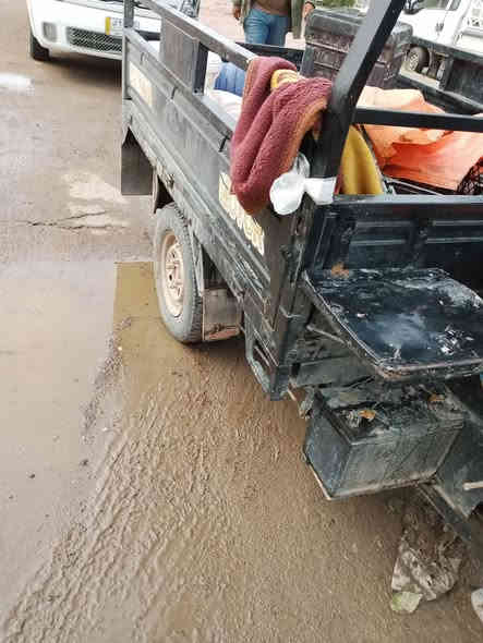 سلام عليكم ستوته البيع موديل 14مكفوله وراق صولي اي خياس مابيه ولا الخيم الركبه ما طاكه بس ملحومه شغل درجه اولى محرك مكفول كهربائيات كله شغاله كل نقص مابيه سعر 1100 مكاني بغداد المحمودية ***********
