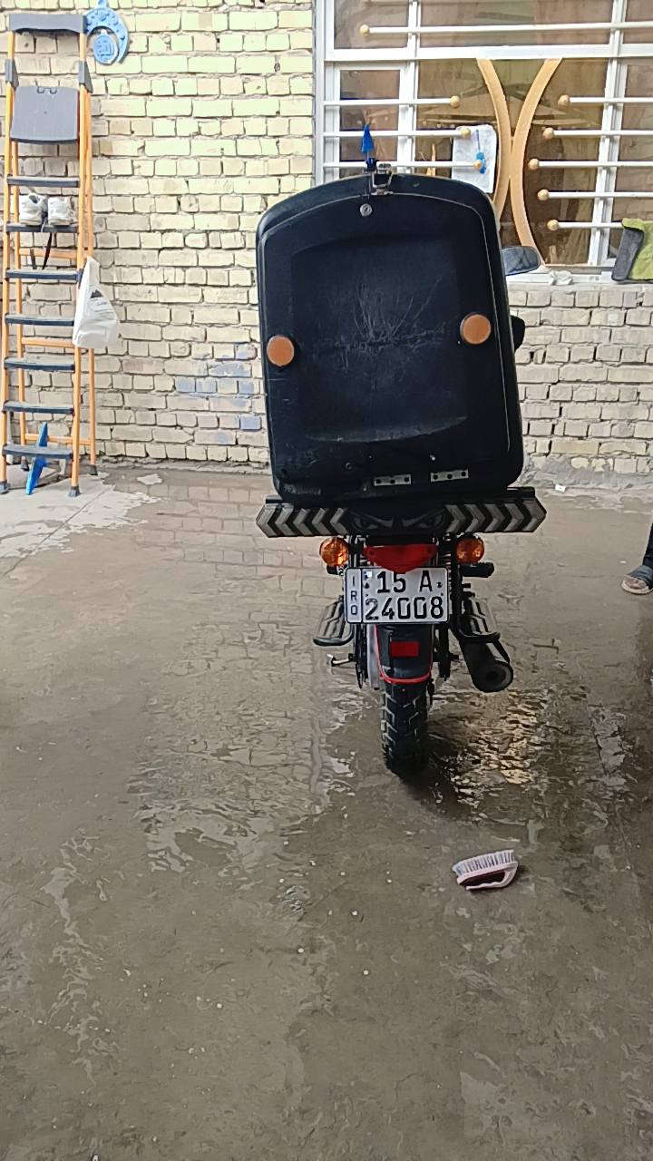 السلام عليكم من رخصة اخويه مدير الكروب راجه بوكسر مرقمه مديل 2022 تحولي شوكت ميعجبك ثاني يوم دراجه مكفوله كفاله عامه العنوان البياع سويب اي استفسار عل الرقم بيه واتساب ***********
