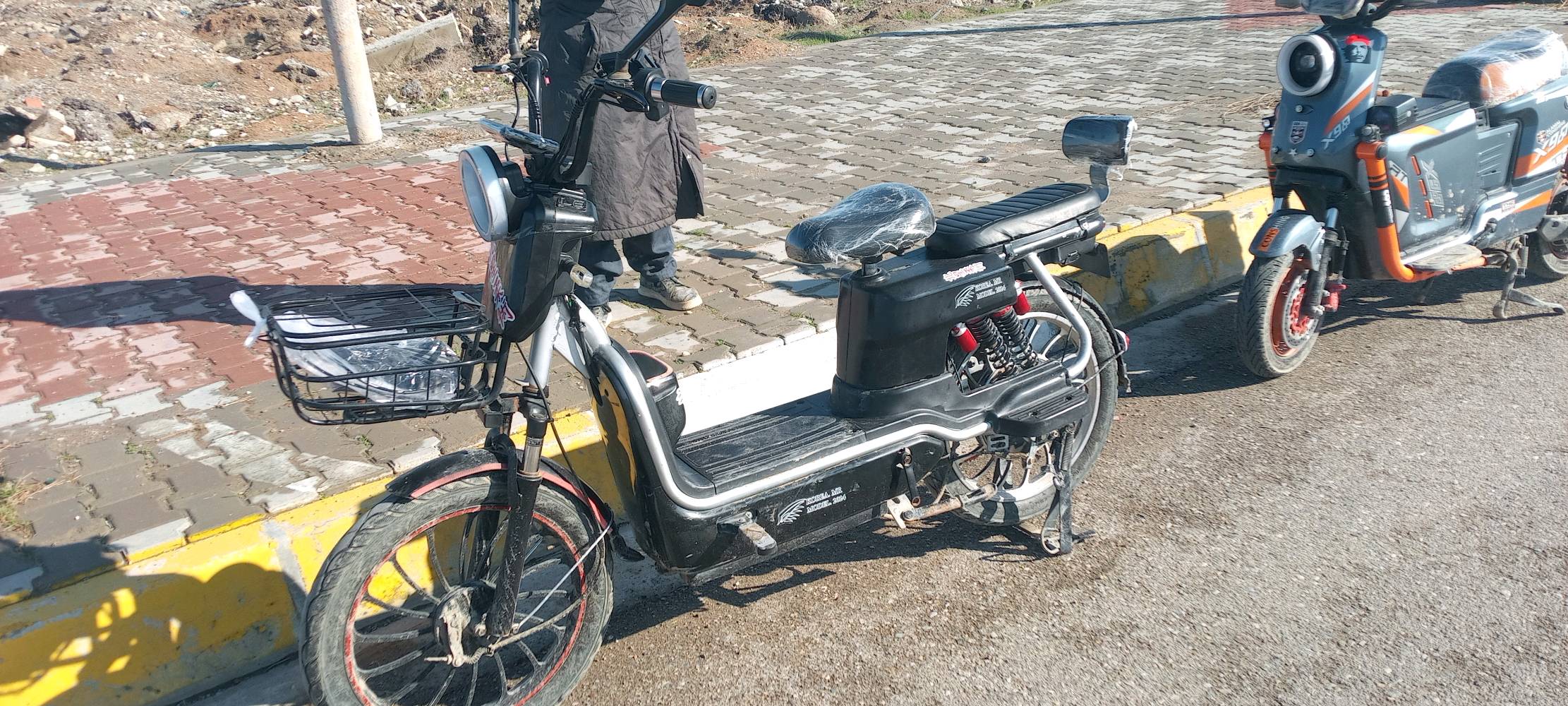 كركوك حزيران 
ماشي 20k
سرعه50k
نقص بس هورن وبصمه وكسر شوي ب  القبغ مال الكلوب 