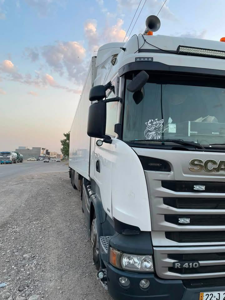 اسكانيا موديل٢٠١٥ كير اوتوماتيك فول مواصفات براد شمتز شاصي سمك ٧ موديل ٢٠٠٨ تخم تايرجديد 
سعر البراد ١٤٠$ بدون راس 
سعر الكامل ٤٦٠$
***********
***********
