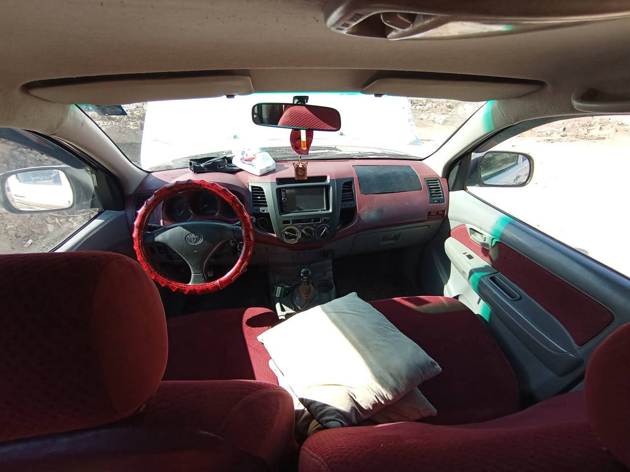 سلام عليكم هايلوكس موديل 2006 بدون حادث سونار موجود كير مكينه خير من الله كفاله سياره ب اسمي رقم قادسيه تحويل مباشر ثاني يوم *********** مكان بابل الحله
