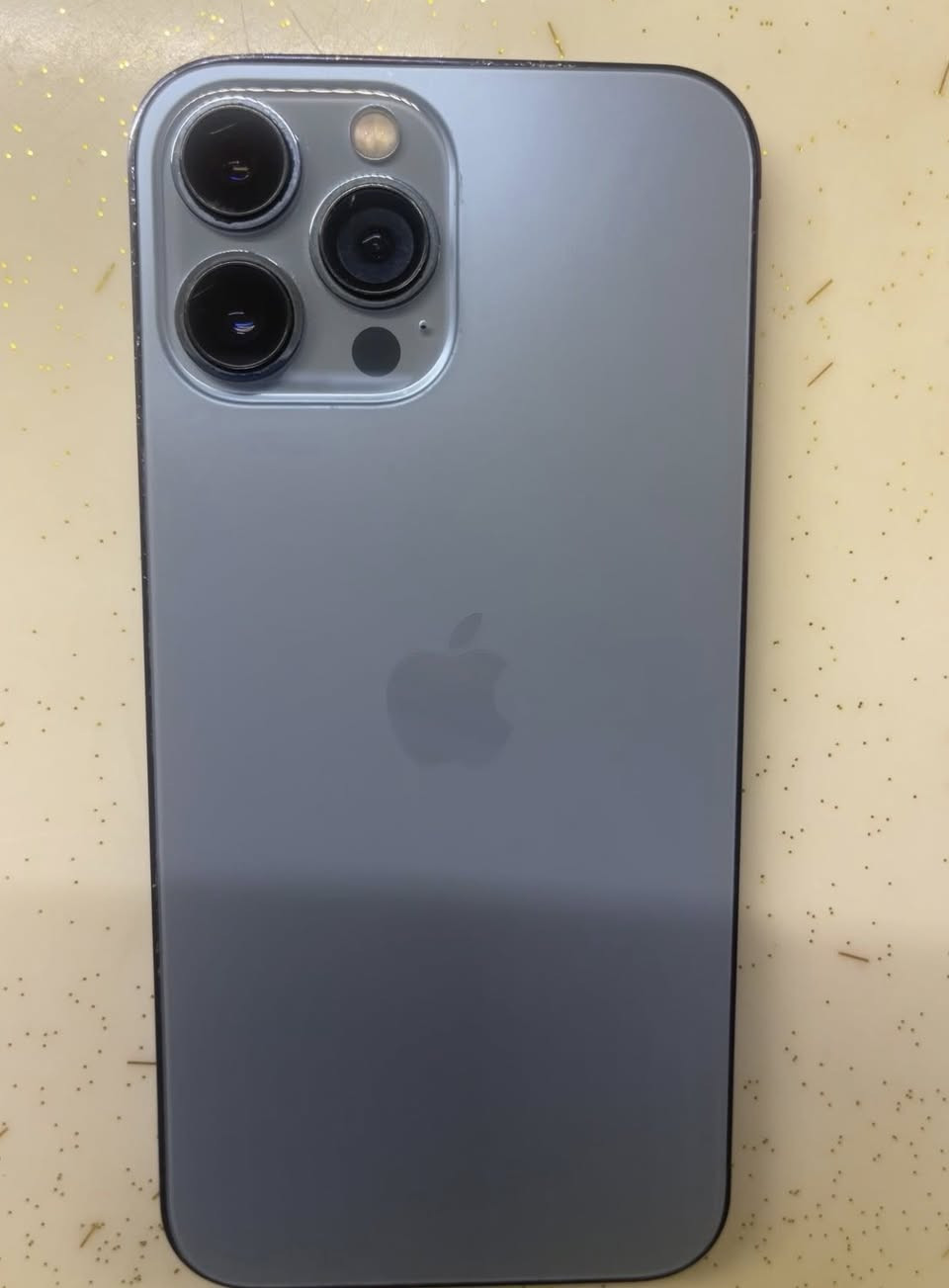 السلام عليكم 
ايفون ١٣ برو ماكس ٢٥٦ بحري 
مبدل شاشه وبطاريه + الكامره ٠.٥ متشتغل البعيده يعني
الشاشه نوعيه زينه وبطاريه اصليه وكاله شرط الصرف والشحن  ب٤٧٥ وبي مجال بسيط


**إذا كنت صاحب هذا الإعلان وتريد حذفه لأي سبب، رجاءا أرسل رسالة إلى الدعم الفني**