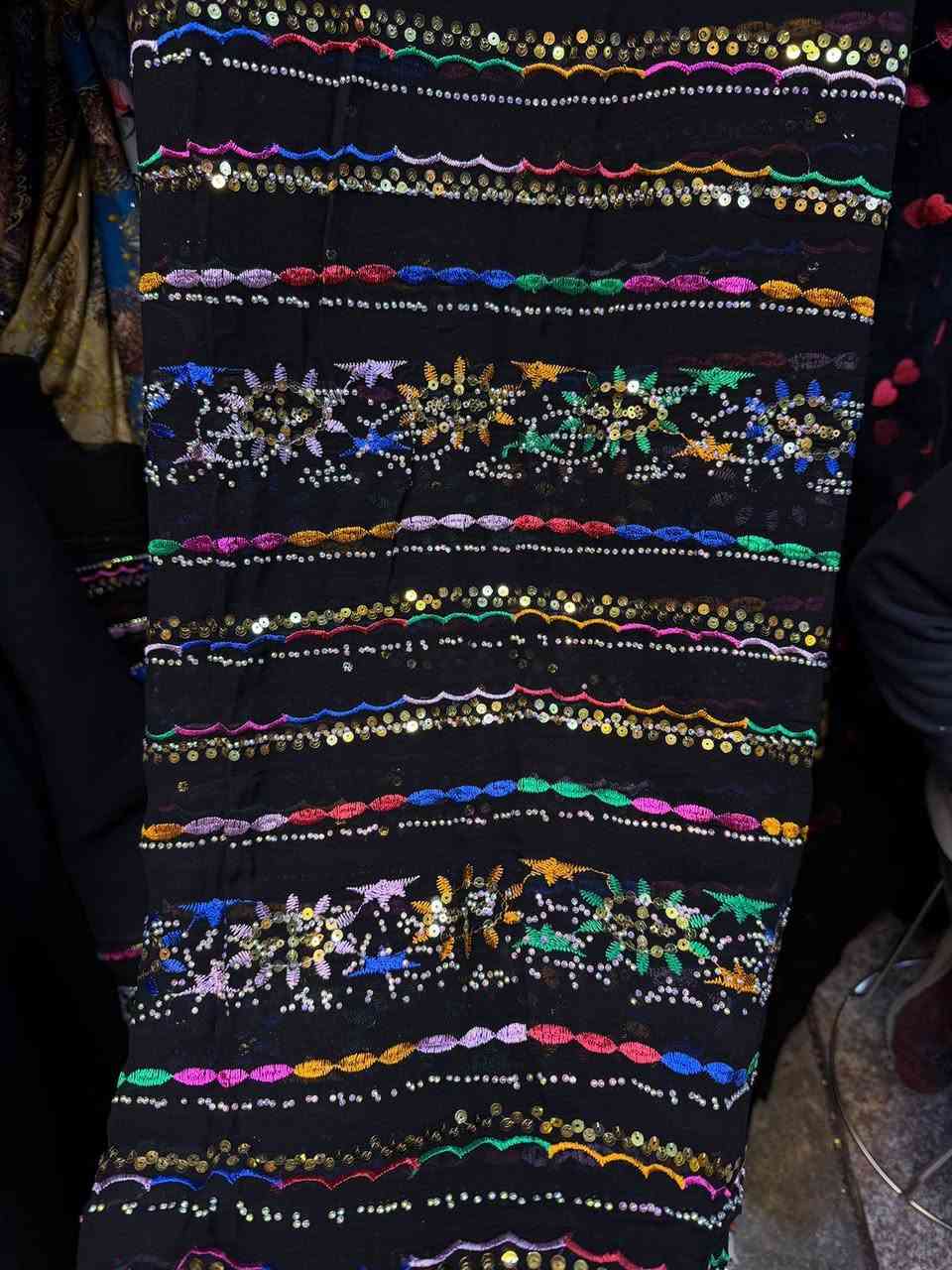 كل ماهو جديد ومميز لدينا♕
 #اقمشة جرجيت مشغول
🚗يوجد خدمة توصيل 🚗


**إذا كنت صاحب هذا الإعلان وتريد حذفه لأي سبب، رجاءا أرسل رسالة إلى الدعم الفني**