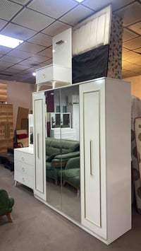 غرفة نوم بناتي سرير واحد (٤) قطع تواصل مسنجر او وتس ٠٧٥٠٨٢١٤٠٠٤