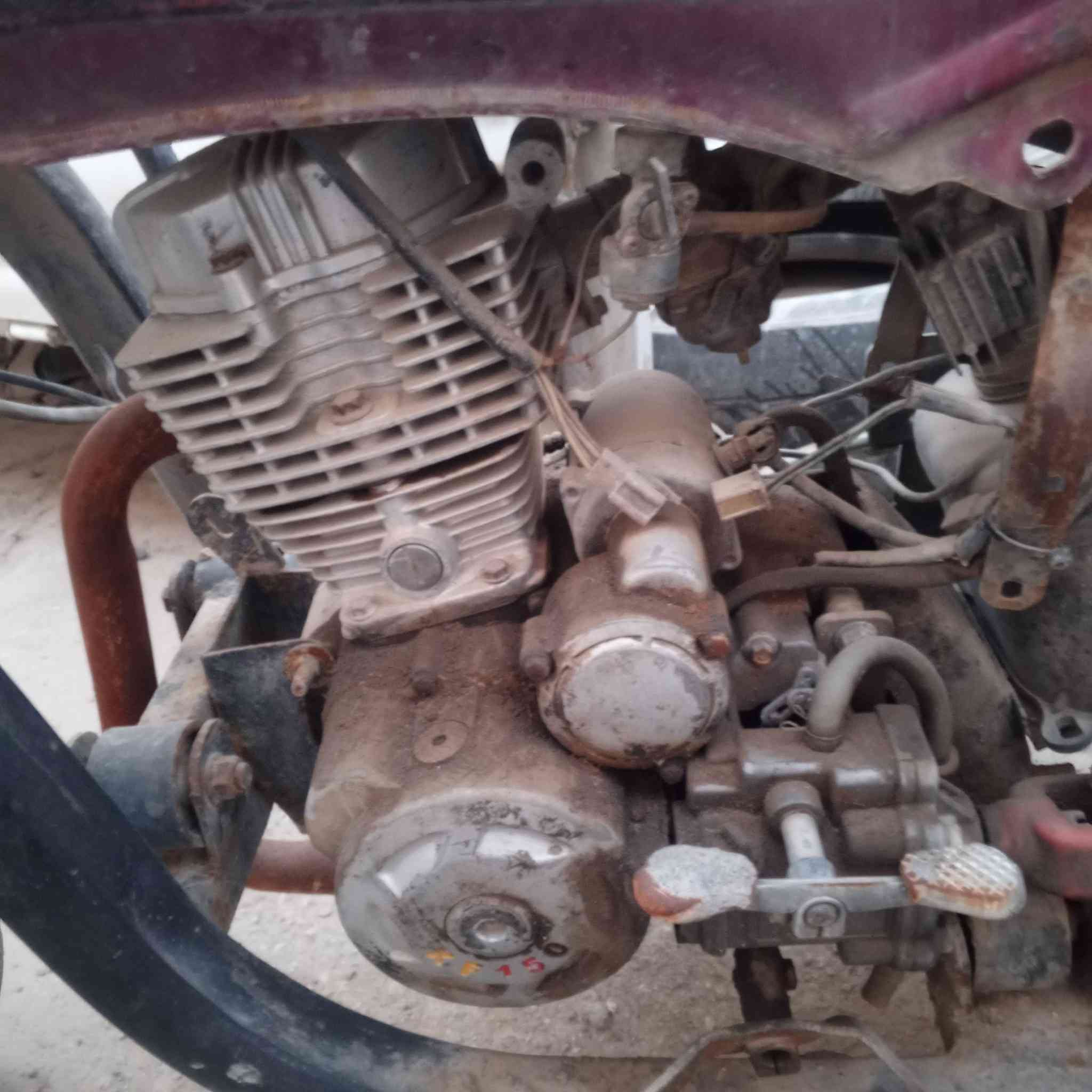 سلام عليكم للبيع ستوتات اوراق ***********
