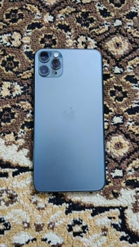 ايفون 11 برو ماكس • ٢٥٦ • بطاريه ٧٥