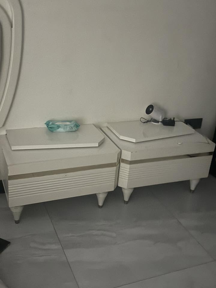غراض بيت للبيع للاستفسار الاتصال على الرقم ***********
