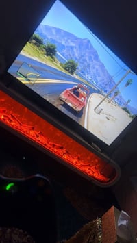 اكس بوكس 360 سلم الجهاز نضيف وكلشي شغال بي ويا جوستكات 2 جدد وهارد جدي...