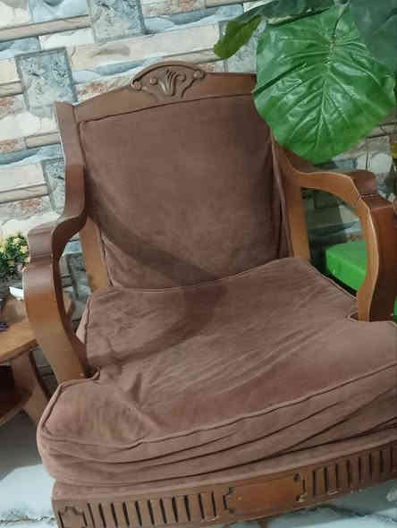 تخم للبيع نظيف ب100وبي مجال قليل ***********
