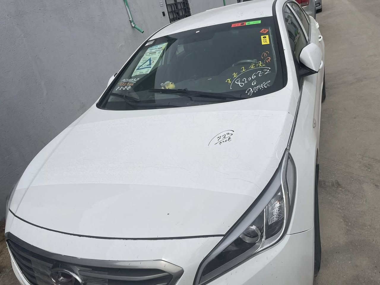 السلام عليكم ورحمة الله وبركاتة  وين اليدور كارتون  وزيرو خل يجي
سوناتا طك فلين موديل 2018 اصل غااز خط واحد ادوات متوئمة  ع الشاصي طبق الاصل  مكينه دوش 2000  كارتون السياره فول نضافه اذا بيها نقص برغي ينزل من سعرها بعدها بدهن كوريا 
✺كصة جنطة شغل درجة اولى  باجات اقوه شغل بلسوك 
✺دخول جديد 
✺متومة اربيل انكليزي  شرط الحاسبة 
✺سنوية ام الفسفوره شرط اصليه    
✺مواصفات  
✺تحكم مري كهربائي +مري شفط
✺غاز غاز اصل انسه الصرف شعله فول 
✺تبريد ثلج  
✺مانع انزلاق 
✺السيارة جاهزة وبدون اي نقص كاملة على 24 حباية  تستلم بدون اي نقص اذا بيها نقص تنزل من سعرها 
✺سيارة احلى من الصور وشغلها مضبوط 
✺كير مكينة تبريد تدفئة حدادية دواخل كهربائيات كلشي جاهز
✺مكان السيارة البصرة 
✺السعر58 ومحال قليل  حك الجيه فقط 
 للاستفسار الاتصال على الرقم
‏ ***********
