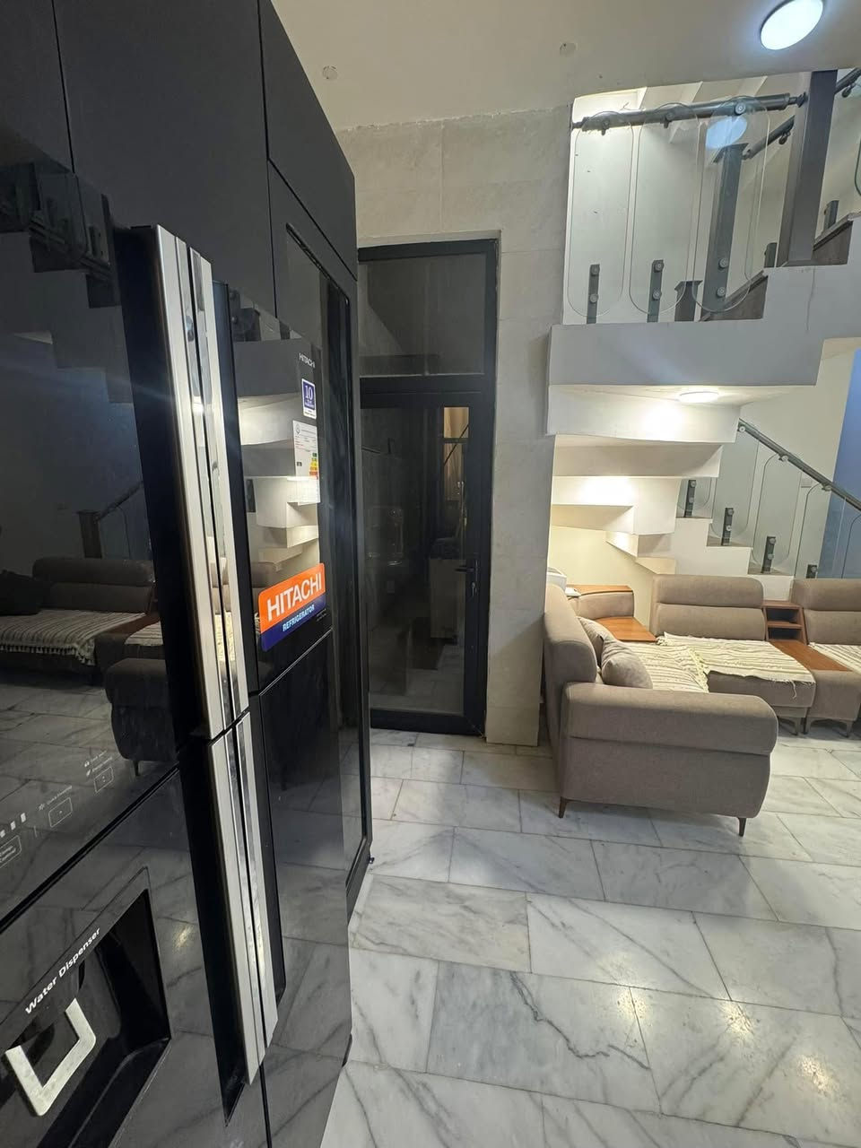 ⁨ ⁨ 🏠بيت طابو زراعي سند 25 لبيع 🏠

. ((((🏢🏢🏢🏢 🧿🧿🧿)))) ⭕

الموقع // حي الصحه شارع المحوله تقسيم المدينه المائيه الثاني 
 
المساحـــة الكليه / 120 

الواجه / 6

التفاصيل // الطابق الاول /يحتوي ع غرفه نوم صاله مفتوحه ع هول مطبخ  صحيات 

الطابق الثاني / غرفتين نوم صحيات بيتونه 

السعر :  ***********  محمد الجنابي المدهش  للعقارات⁩⁩
