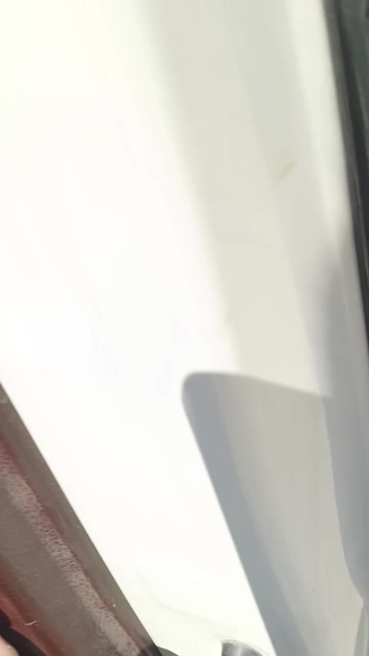 سلام عليكم نيفاره موديل 2009مكفوله مكينه وحداديه بيه صبق سنويه 2030بسمي سعر خاص غير متواجد على فيس ***********
