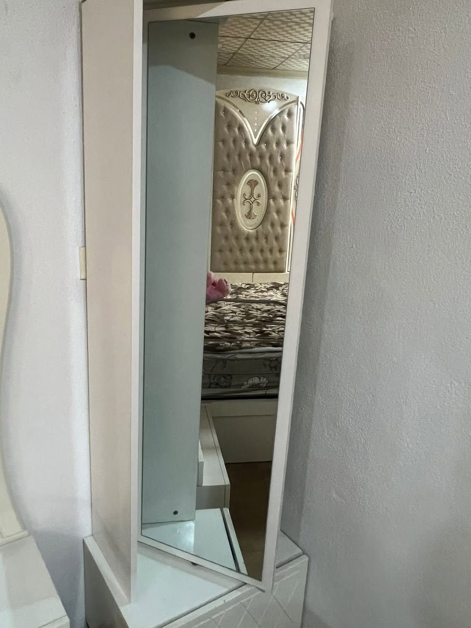 سلام عليكم عندي هاي غرفه للبيع ٨قطعه نضيف مابيها اي عيب ٣٥٠ الف تواصل علىً خاص


**إذا كنت صاحب هذا الإعلان وتريد حذفه لأي سبب، رجاءا أرسل رسالة إلى الدعم الفني**