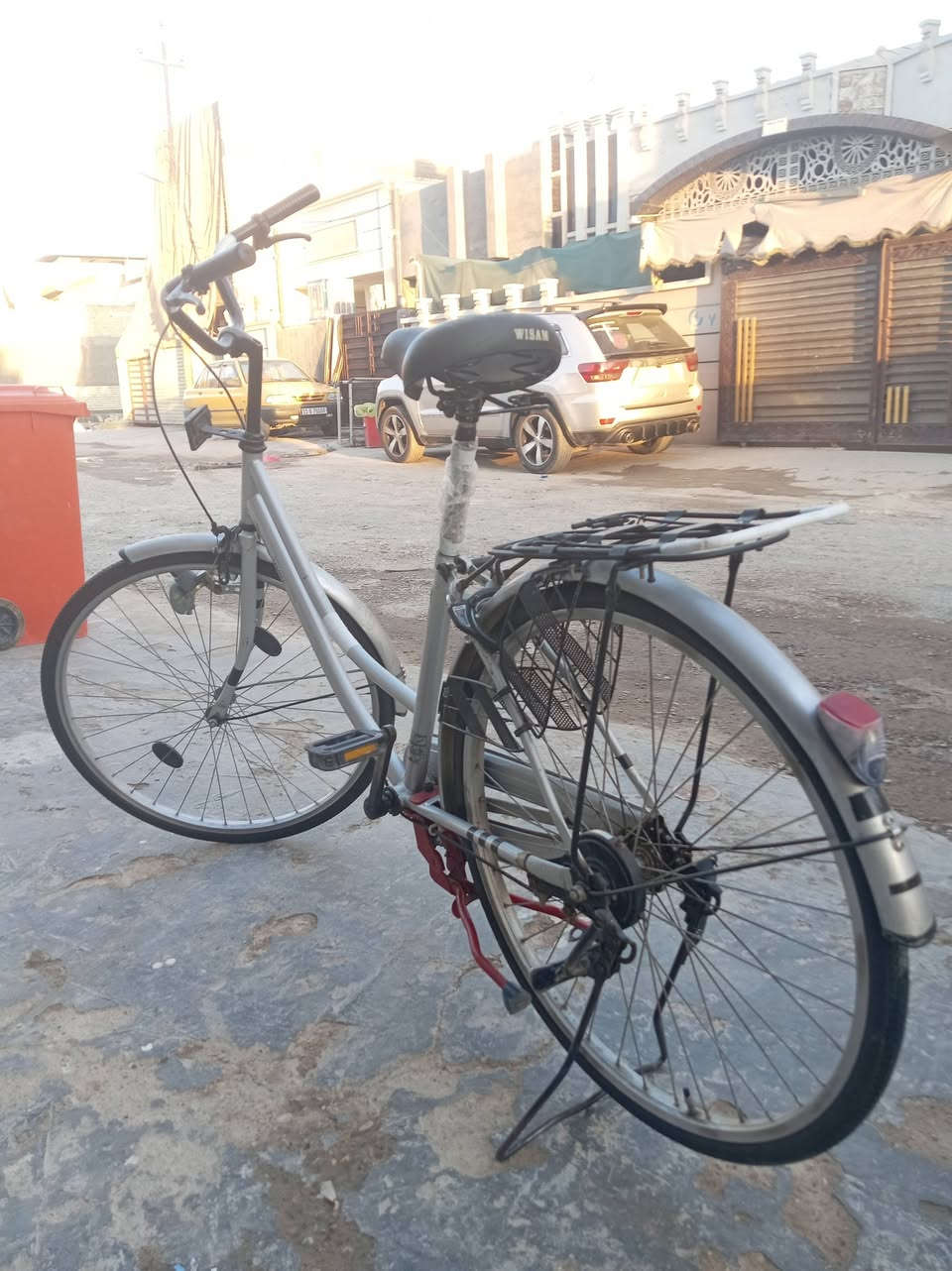 بايسكل بناتي للبيع حجم 26 بايسكل نضيف موديل 2020 مابي اي نقص كامل بايدر كلشي مابي بريكات تشتغل تايرات جدد ما ممسوحات السعر 100 وبي مجال عنوان بغداد الدوره هور رجب


**إذا كنت صاحب هذا الإعلان وتريد حذفه لأي سبب، رجاءا أرسل رسالة إلى الدعم الفني**