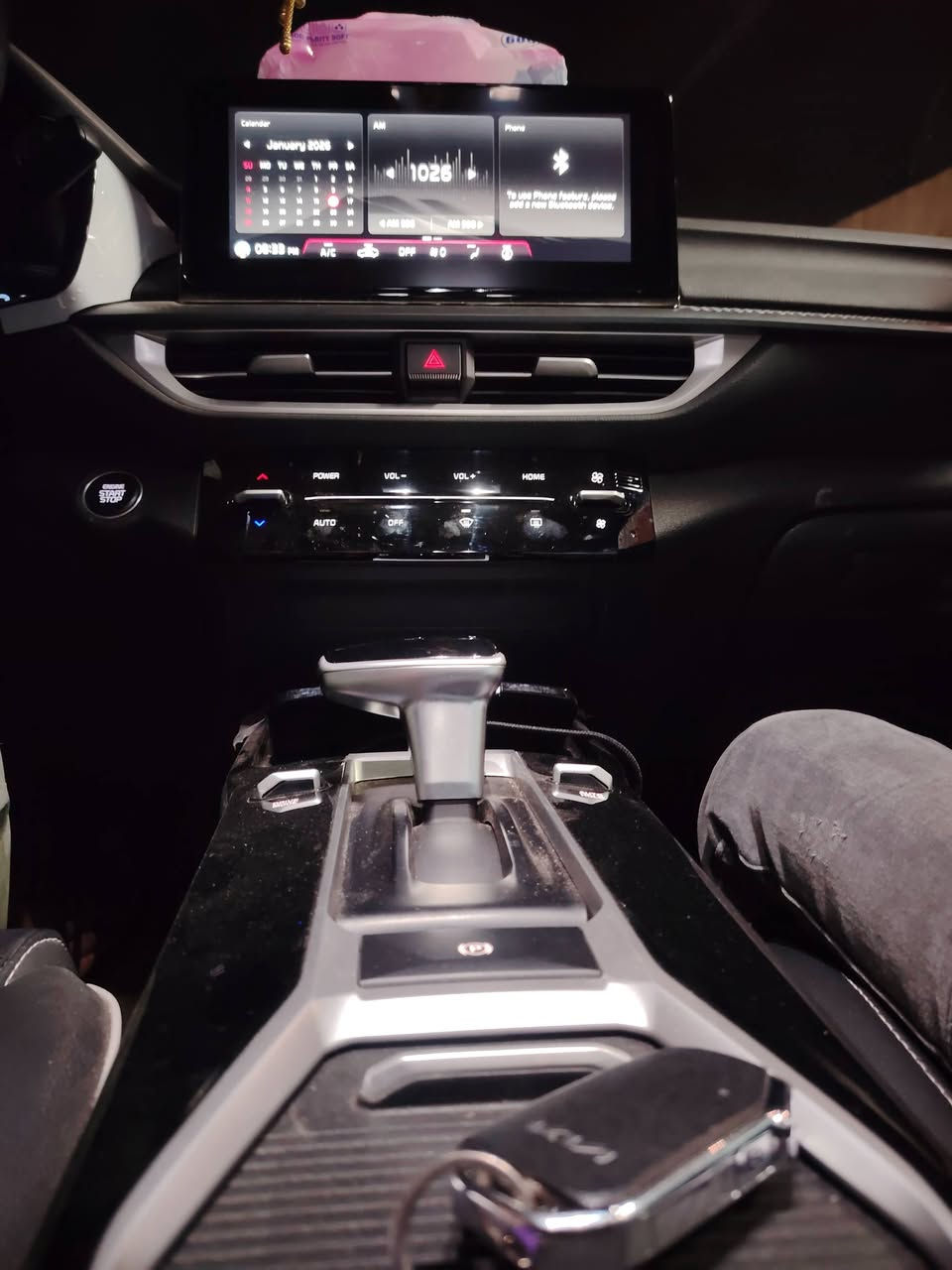 🚘 KIA K3 2024🚘
‼️ مرقم  اربيل ‼️ فل مواصفات ✈️

📃 اليكم التفاصيل الآتية 👇🏻👇🏻
النظافة فول احلى من الصور بعد 
🚘 خليجي 

🚘 ماشيه 15

🚘 موديل 2024

⚙️ حجم المحرك
4CYLINDER 1,5L 1800 CC مقدس  

⚙️ مرتبط بناقل حركة أوتوماتيك

🔑 مفتاح التشغيل بصمة 

🪟 سلايد رووف  

🚗 دفع ثنائي FWD 

‼️ اريل نفكيتر 

💡لايت زينون + LED 

🔦️ بك لايت LED متصل 

🚘 قبضات أبواب من الألمنيوم

🚘 دخول بصمة ذكي 

🛞 حجم الاطار 205/55R16 

🛞 ويل كب 16

🛞 4 دسك 

🛞 حساسات ضغط الاطارات 

✨️ اشارة في المرايا الجانبية 

✨️ المرايا قابلة للطي  

🎈عدد AIR BAG 6

🚗 هاند بريك كهرباء 

🚗 ا ABS 

🖥 دشبول شاشة ديجيتال 

🖥 شاشة Apple Car play 

📷 كاميرا أمامية وخلفية والخلفية توجد كامرتان 

💡الانارة الداخلية LED 

⭕️ مقود جلد حياكة رياضي 

🛣 مثبت السرعة Cruise 

🎶 المودات والاوامر الصوتية 

🎶 ا Bluetooth / USB 

🔋شاحن هاتف Wireless 

⚡️مخرج منفذ الطاقة 

🔍فحص نظام السيارة 

💺تتسع المقصورة ل 5 ركاب

💺المقاعد جلد  

👶 الايزو فكس ISOFIX 

❄️ تبريد شاشة 

❄️ قطعتين تبريد

🚘 أوضاع القيادة Drive Mode 

🚘 أوتو هولد Auto Hold 

⛷️ نظام مانع الانزلاق 

🥤حاملات الأكواب 

🚘 تطعيم الدواخل ألمنيوم 

💵 السعر 150   بيها مجال بسيط كلش
للاستفسار الاتصال على الرقم التالي ***********
