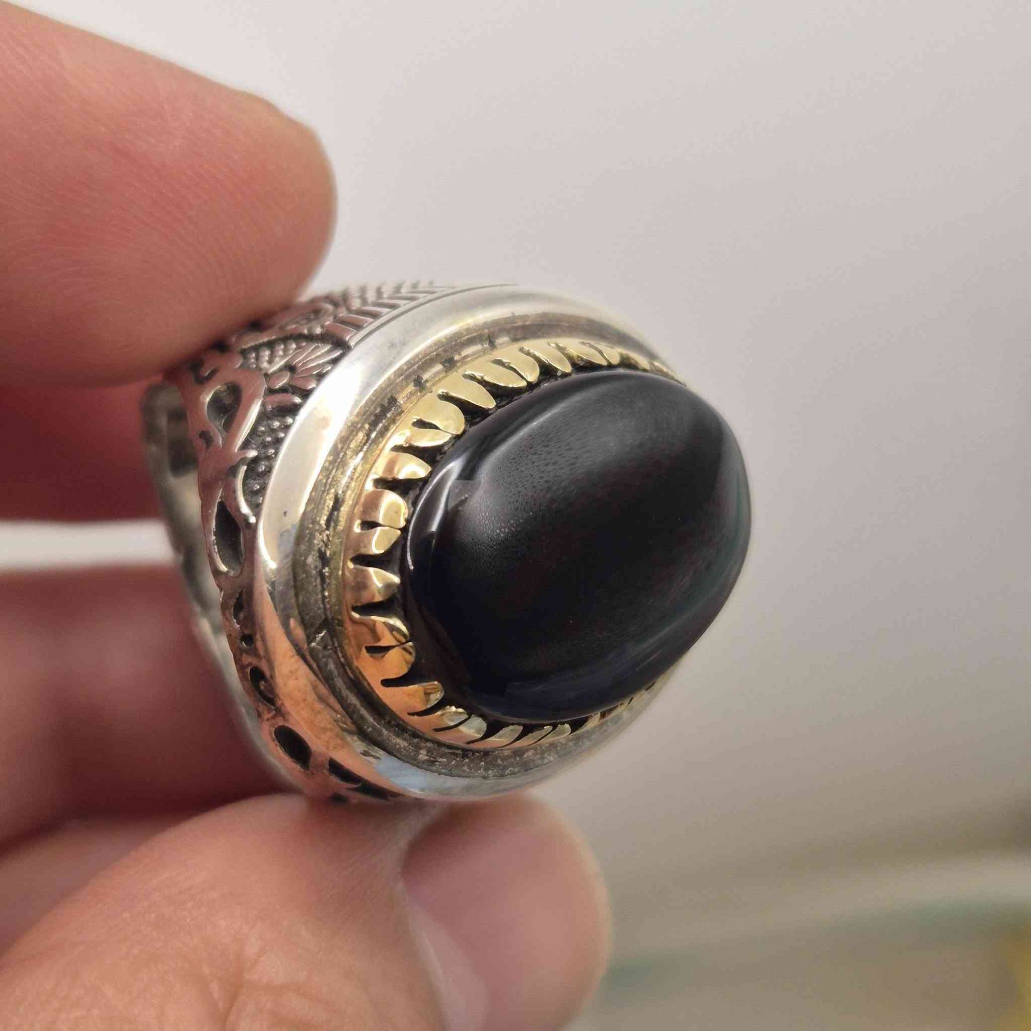 بفضله تعالى وحده ... لا زلنا الأوائل في العقيق اليماني الأصيل 

العقيق اليمني الأسود ( الحر بلا معالجة & بلا حرارة )

فضة عيار عالي _ تاج نحاس نقي _ قياس 23 / 24

💳 كارت ضمان مختوم (أصالة المنشأ & غير معالج )
🚗 خدمة توصيل كل مناطق العراق
للإتصال و المراسلة : ***********

📍العنوان /  الكوفة _ شارع كوفة نجف الرئيسي _ مأكولات خوخة _ الشارع الفرع للمطعم
