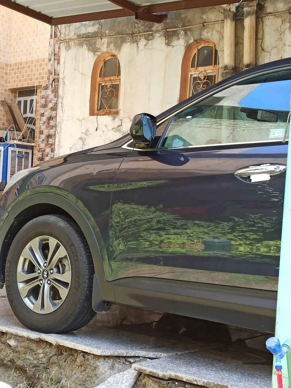 السلام عليكم 

سنتافي سبورت 2016 مكينه 2400 تبريد قطعتين رقم بابل انكليزي ثاني يوم التحويل. بيه جاملغ مبدل امامي اصلي  وبنيد بدون دواخل بس صبغ نفسه. السعر 128 ورقه وبي مجال المكان حله شارع ستين خلف كراج الموحد. للتصال ***********
