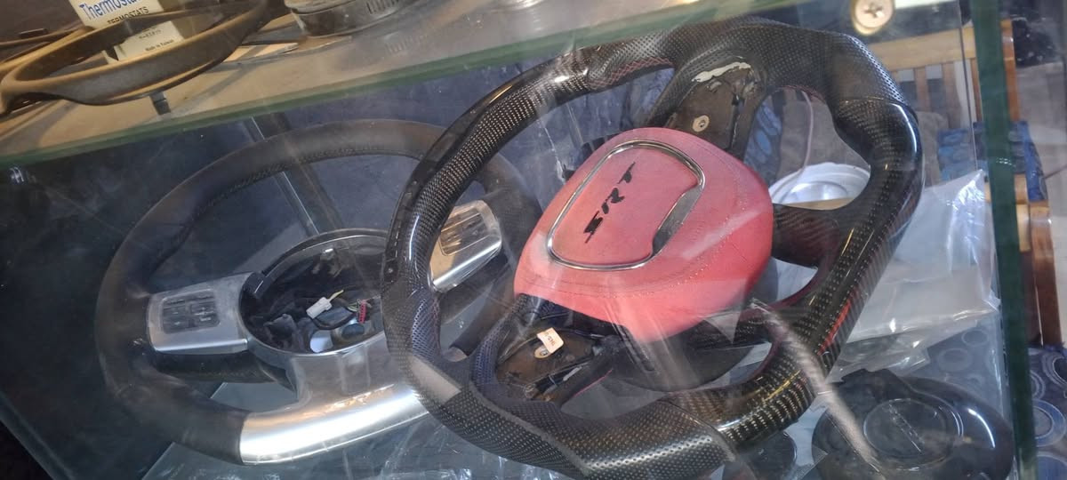 غراض موبار 
ويل دايتونا اصلي 
ثلاجه 6400
شوت موبار وكاله 5700.6400
شوته jlt 5700
شوته 3600k&n
سبير طوارئ
فجوج  برومبو4 بستم امامي خلفي 
فلنجات برومبو امامي خلفي 
ستيرنات srt 2014 وكاله
ستيرانات عادية 
حلوك صالنصه كورسا
جوينات شوته 6400 srt
اويل برثر 
كاج كان بلت سلفر 
ستيرن كاربون rpm بس ضايع obd
اي استفسار ***********
مكاني نفق الشرطة
