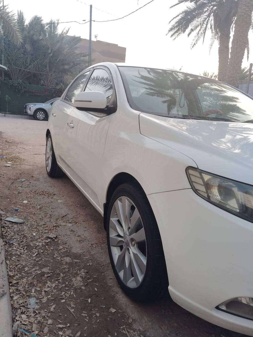 كيا سيراتو خليجي موديل 2011 رقم اربيل الماني تريد وكاله تريد تحويل مضمون 100٪ السياره كفاله من صبغ وتبديل وضربه قويه بيها مكانات باردات شوفت عين  شواصي لغود جنطه مكفولات جاهزه السياره گير محرك حداديه تمام 
المواصفات .....
محرك 1600 ما بيها لا بخار ولا صوت 💢 بصمه 💢 
تحكمات صوبين 💢 حساس خلفي 💢 
السعر المطلوب ((  95  $ )) بيها غرامه نجف 5 ورقات ينزلن من السعر يعني ابيع صافي 90 للاستفسار الاتصال على الرقم ***********  مكاني نجف - دور الهنديه
