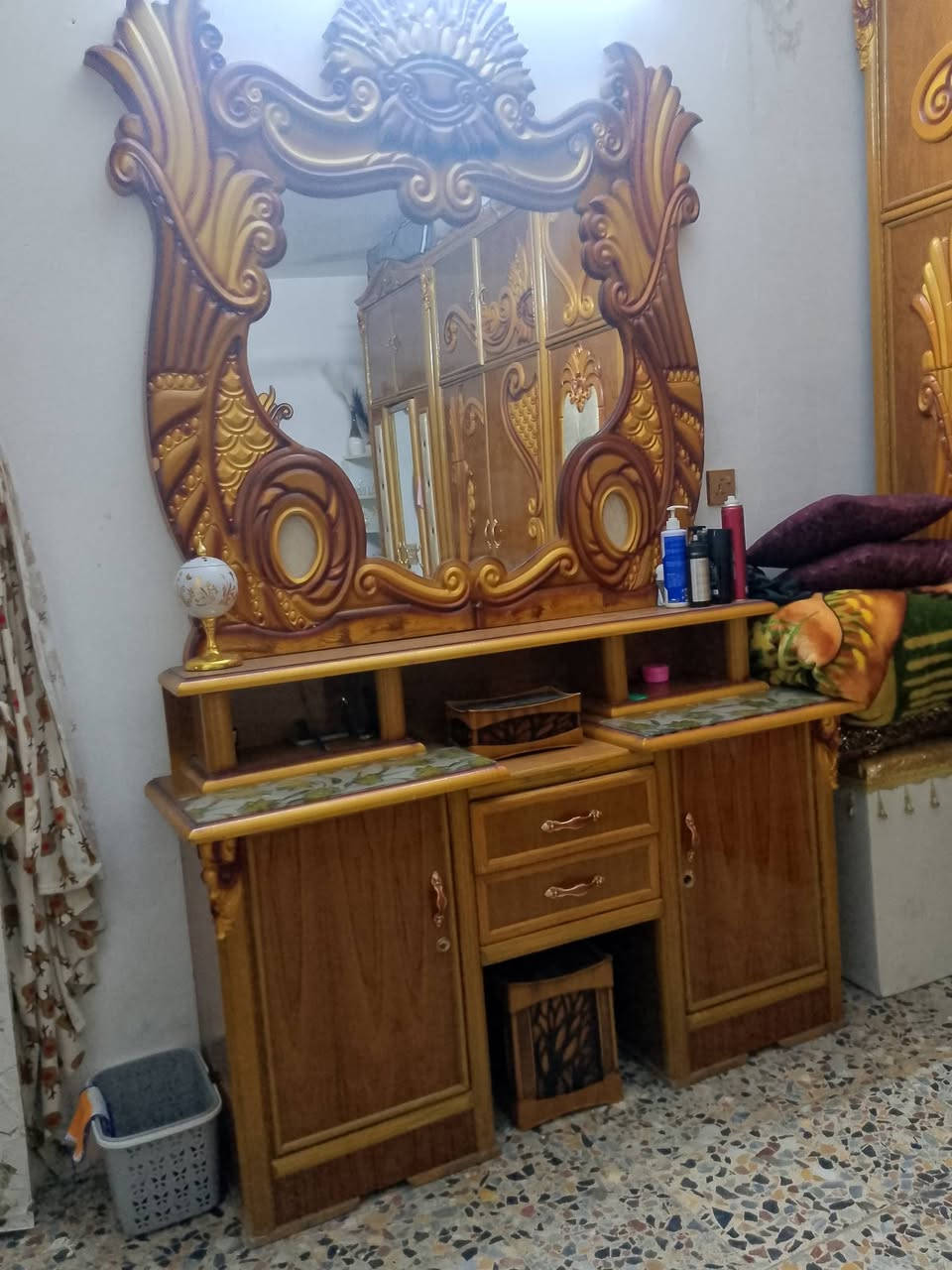 سلام عليكم غرفة صاج صالهه سبوع من منصوبة شراي يتواصل ***********
