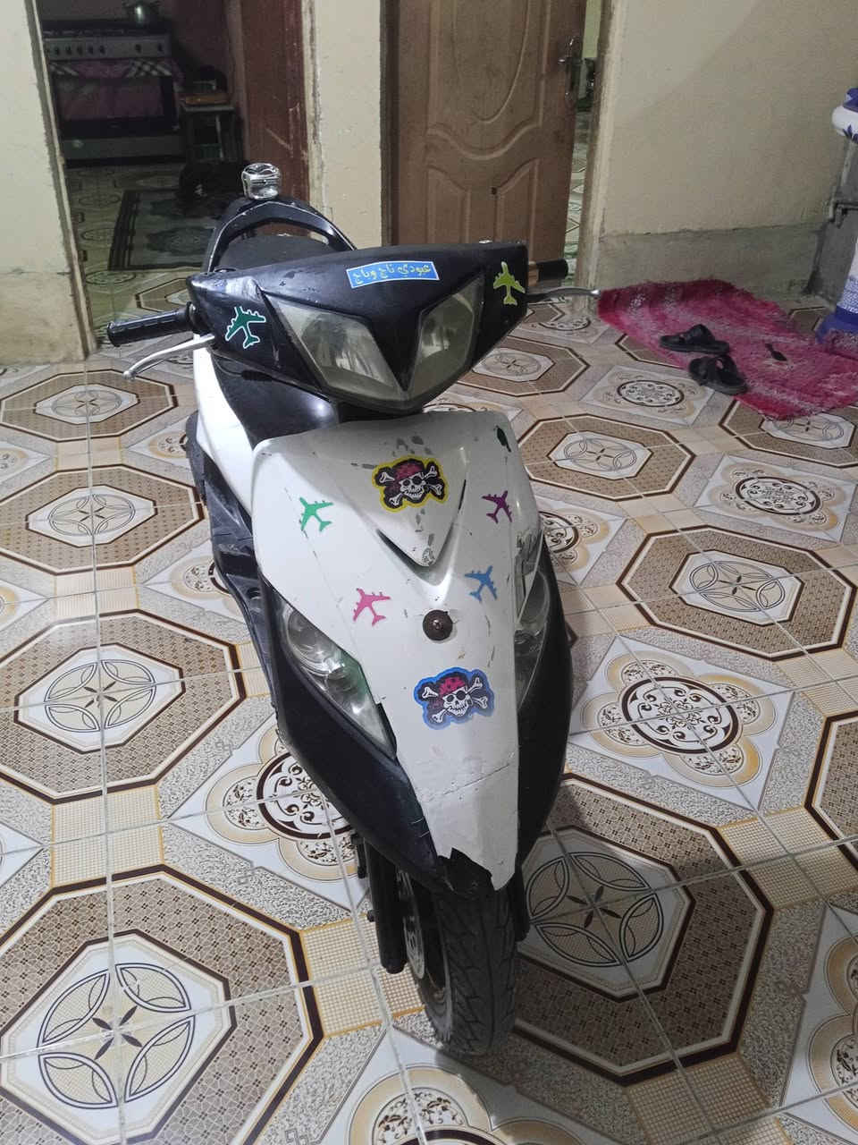 للبيع ماكس ثعلب  بس كفرات يراد ترتيب لا تجي وتكلي تعبانه دراجه كاملة مكمله شراي خاص ***********
