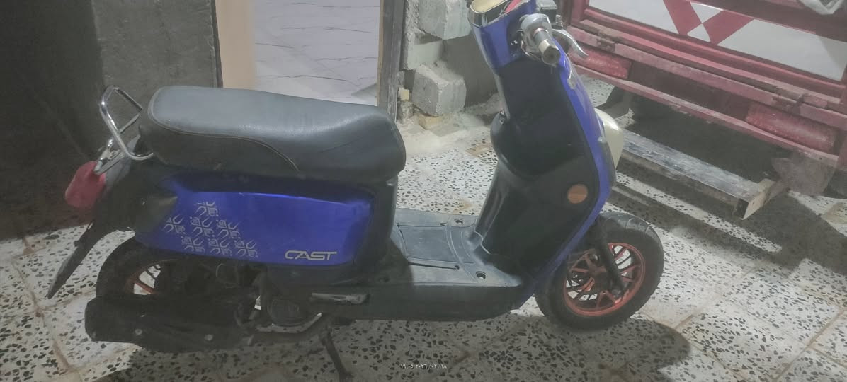 دراجه بوليس صيني نكره سلف عايزه بس جاملغ وهندر مكان بابل لقاسم
اسعر 275وبيه مجال بصيط عل فحص 
لشراء او ستفسار ***********
