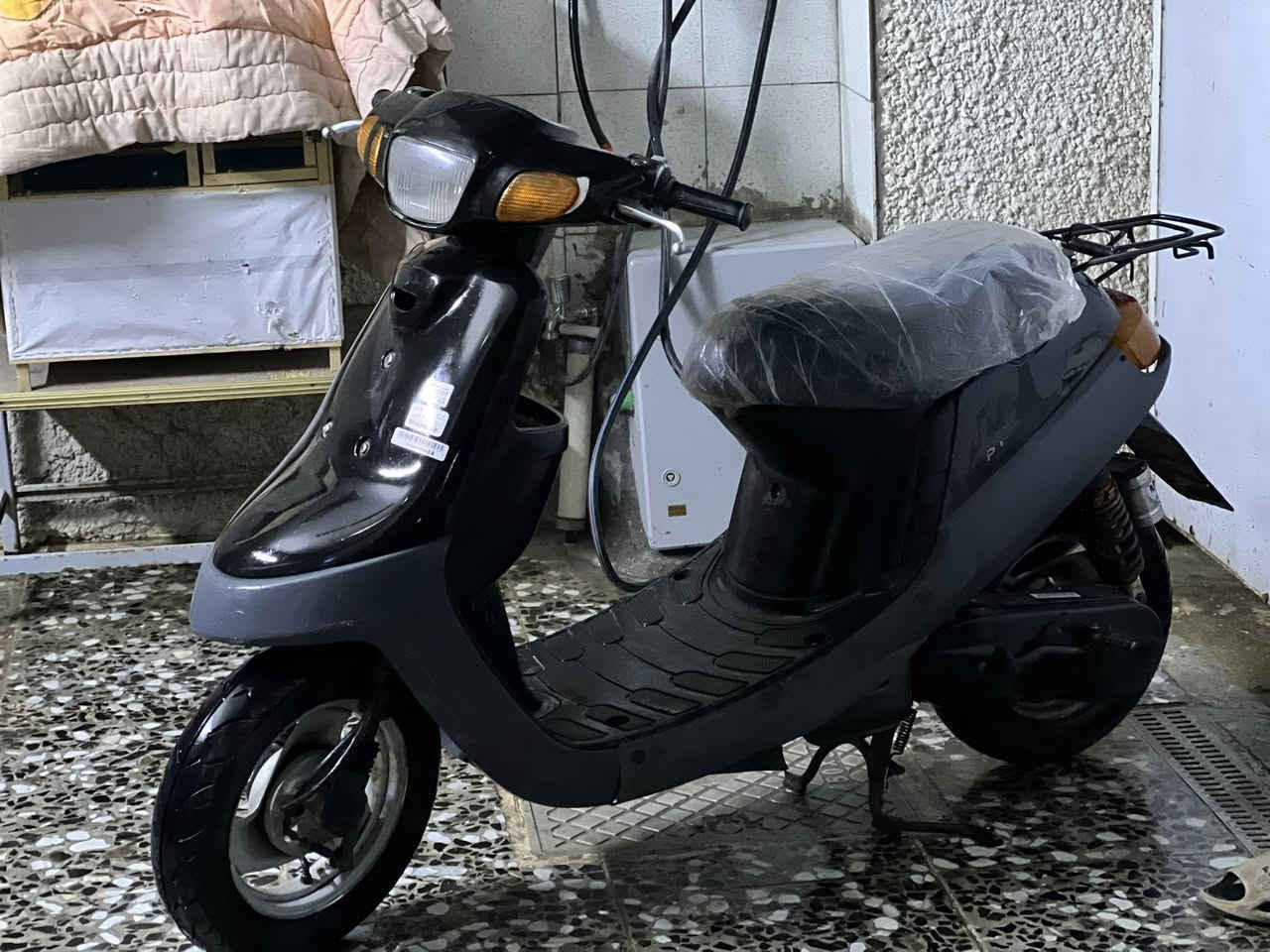 السلام عليكم اعادة نشر بسبب الوعود الكاذبة
دراجة بطه نظيفه فول نظافه كهربائيات شغاله ومكينه بلاديه مامفتوحة تجي بنفسك تفحصهه وتشوفهه سعر 300 وبيهه مجال بسيط مكاني الامين الثانيه رقمي *********** متوفر واتساب فقط الشراي يراسلني
