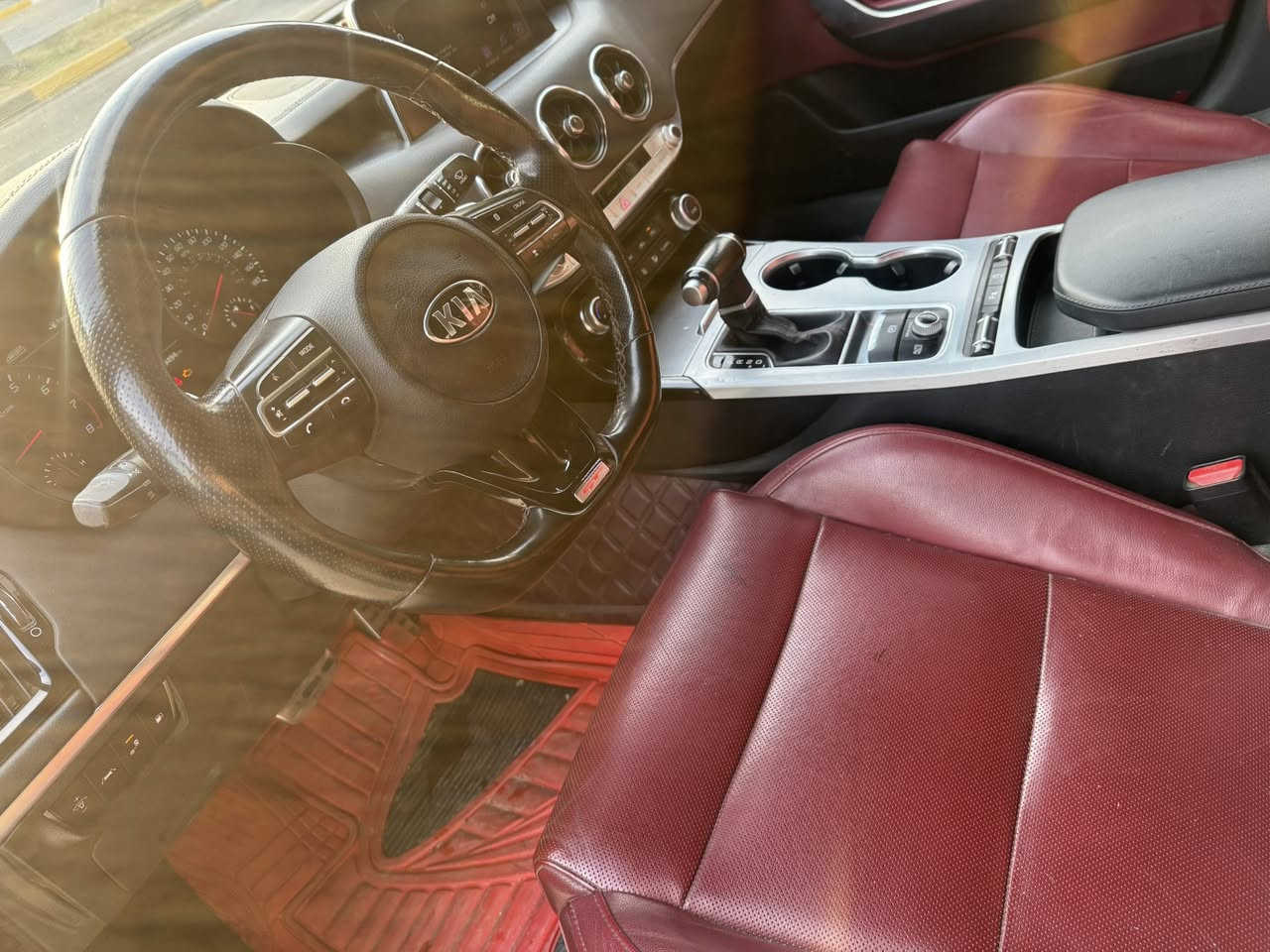 ستينكر مديل 2019 فول مواصفات عدا الفتحه 6 سلندر توين تيربو جاهزه مكانها بغداد بيها كم قطعه صبغ بدون حادث السعر 147 وبيه مجال للاستفسار ***********
