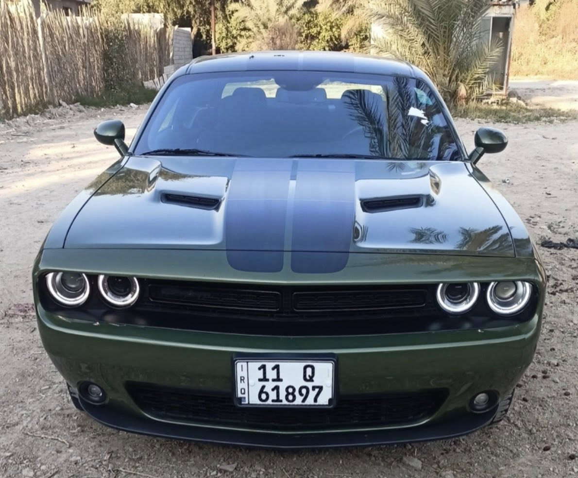 السلام عليكم
جالنجر 2022 sxt 

ماشيه 40 الف ميل   رقم بغداد

حادثهة جاملغ امامي مبدل ومصبوغ 

وباب مبدله بلاديه بدون دواخل. بدون ارباك

مكان السيارة بغداد زعفرانية سعر 220 ورقة 
***********
