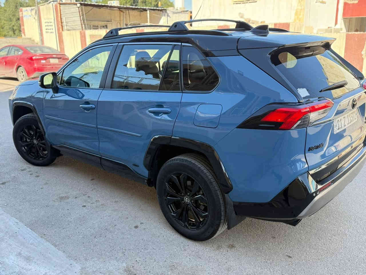 راف فور 2023 xse هايبرد فول مواصفات 1/1 اعلى فئة
 2023 TOYOTA RAV4, XSE
ماشية 15,000 ميل فقط 
بانوراما  .. 5كامرات 
شاشة جبيرة سستم صوت JBL  
جنطة كهرباء تنفتح تلقائي عند الاقتراب بالرجل 
تدفئة كشنات تدفئة ستيرن 
بصمة كشن كهرباء  وباقي مواصفات الفول 
السيارة حادثها خلفي بسيط جداً جداً
(( بدون صبغ بدون تبديل بدون اريباك )) 
من الدعامية للدعامية 
جديدة السيارة كلش نظيفة وبدون ملاحظات 
وبدون اي نقص 
فقط تعديل pdr بارد. درجة اولى بقبغ الجنطة
السعر 289 وبيها مجال بسيط 

مكان السيارة بغداد  حي القادسية 
او بغداد مجمع الايادي 
***********
