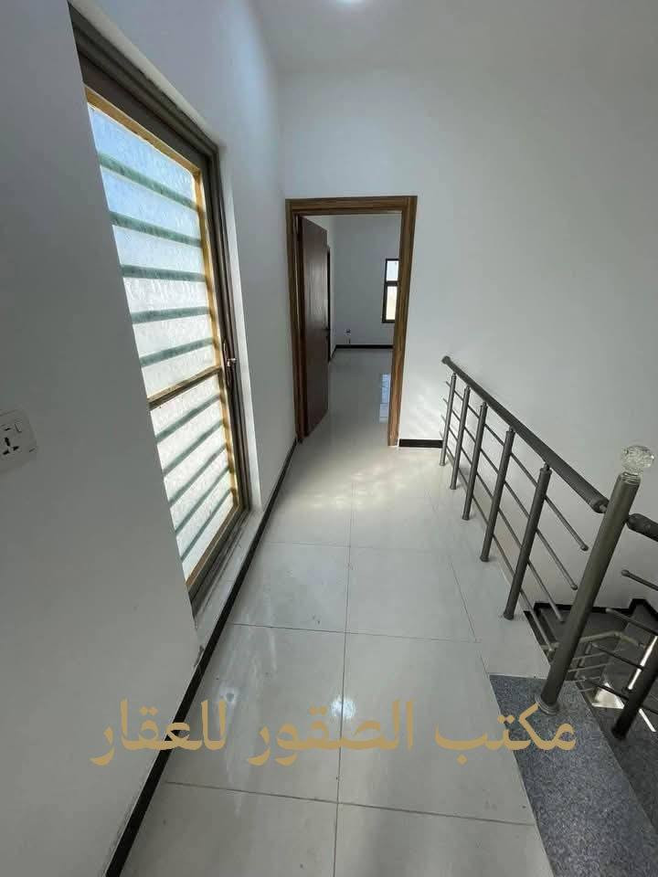 ♦️دار للأيجار في مجمع الاميرات الجديد عدد ثنين ركنين شارع 30 المرحله الثانيه مقابل الاولى السعر 450 مع المجال 
***********
***********
♦️مكتب الصقور للعقار ♦️
