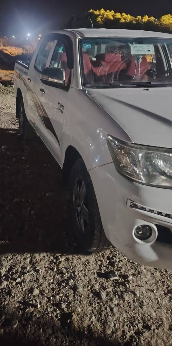فلاونزه 2014 گير عادي 
گير ومكينة مكفولات لا تنقيص ولا تبخير مكفولة من الصبغ والتبديل فقط بيها بارد. حدادية +تخم تاير جديد

تبريد شغال رقمها واسط الرقم الأنكليزي بأسمي.

السعر 185 وبيها مجال قليل 

مكانها الكوت (***********)
