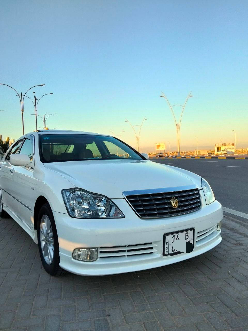 للبيع الفخامه اليابانيه تويوتا كراون شاهينه🇯🇵🧿 موديل 2007 اصل دخول جديد وتسجيل جديد مزاد دوله اصوليه💯 شرط التحويل رقم بصره أنكليزي السياره جديده بمعنه الكلمه 💯 كفاله عامه من الدعاميه لدعاميه من جميع النواحي من صبغ عراق ويابان وفتح وكص ونقل وضربه ودحجه وزلغ وشخط 
مواصفات السياره 
كريستال أصل
فتحه قماره
شاصي 182
بصمه رصاصيه
 ٣دكم بلاد
محرك 3000 .. 6 اسلندر V6
تبريد قطعتين
6بصمات
مري شفط
اشارة ترحيب عند الاقتراب
كير 6 نمر
 مثبت سرعه 
 داخل رصاصي جديد + صاج
 كشنات كهربائيه
شاشه 
كامره خلفيه ابلاد
برده خلفيه ابلاد 
لحيه اماميه وخلفيه ابلاد 
علايم ذهبيه ابلاد
 مكاني بصره مامتوفر ع النت للاستفسار ***********
