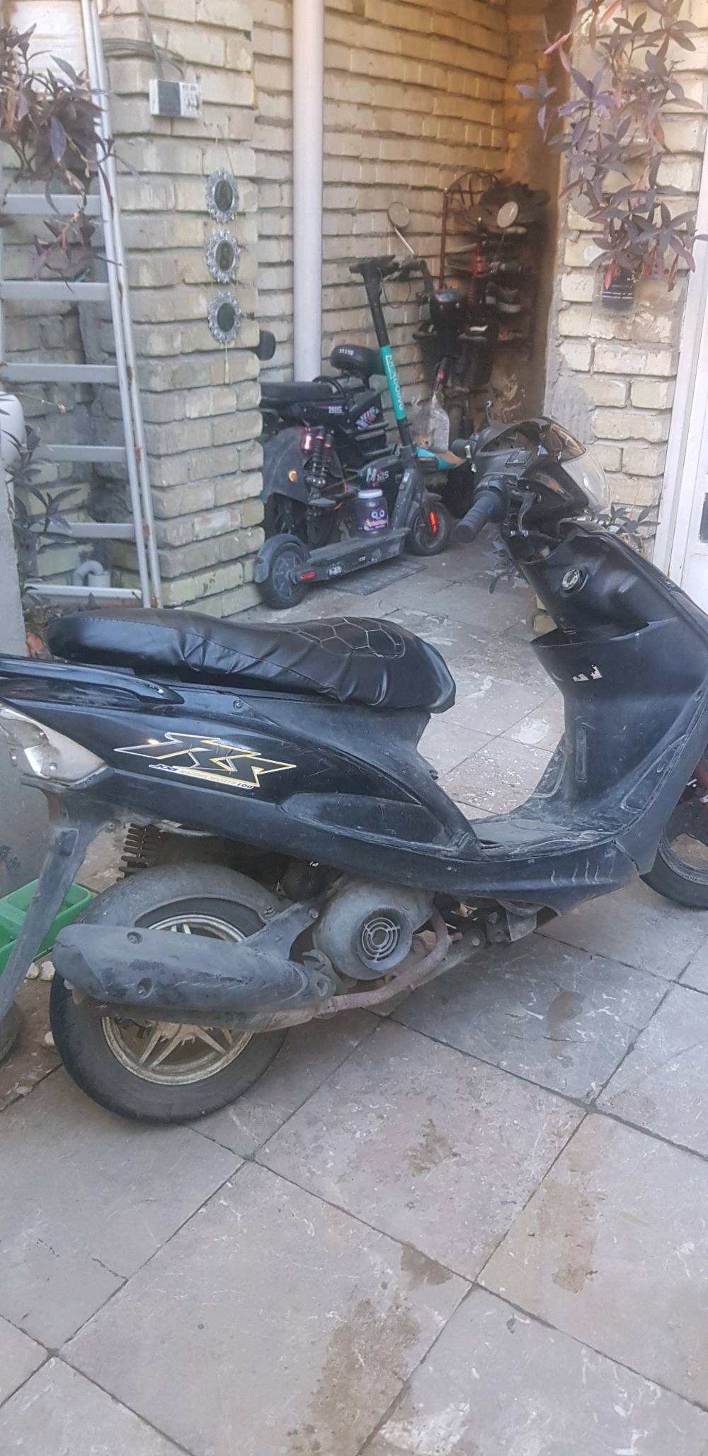 هاي دراجة ماكس عدلة مكينة ممفتوحة نكرا سلف الكفرات تجاريه دراجة مكفولة من تبخير او تنقيص او خلل بلمكينه يحتاجله استان تعليك ودشبول ومازده خلفيه فقط بيع مستعجل السعر بيه مجال 
مكان حي العامل